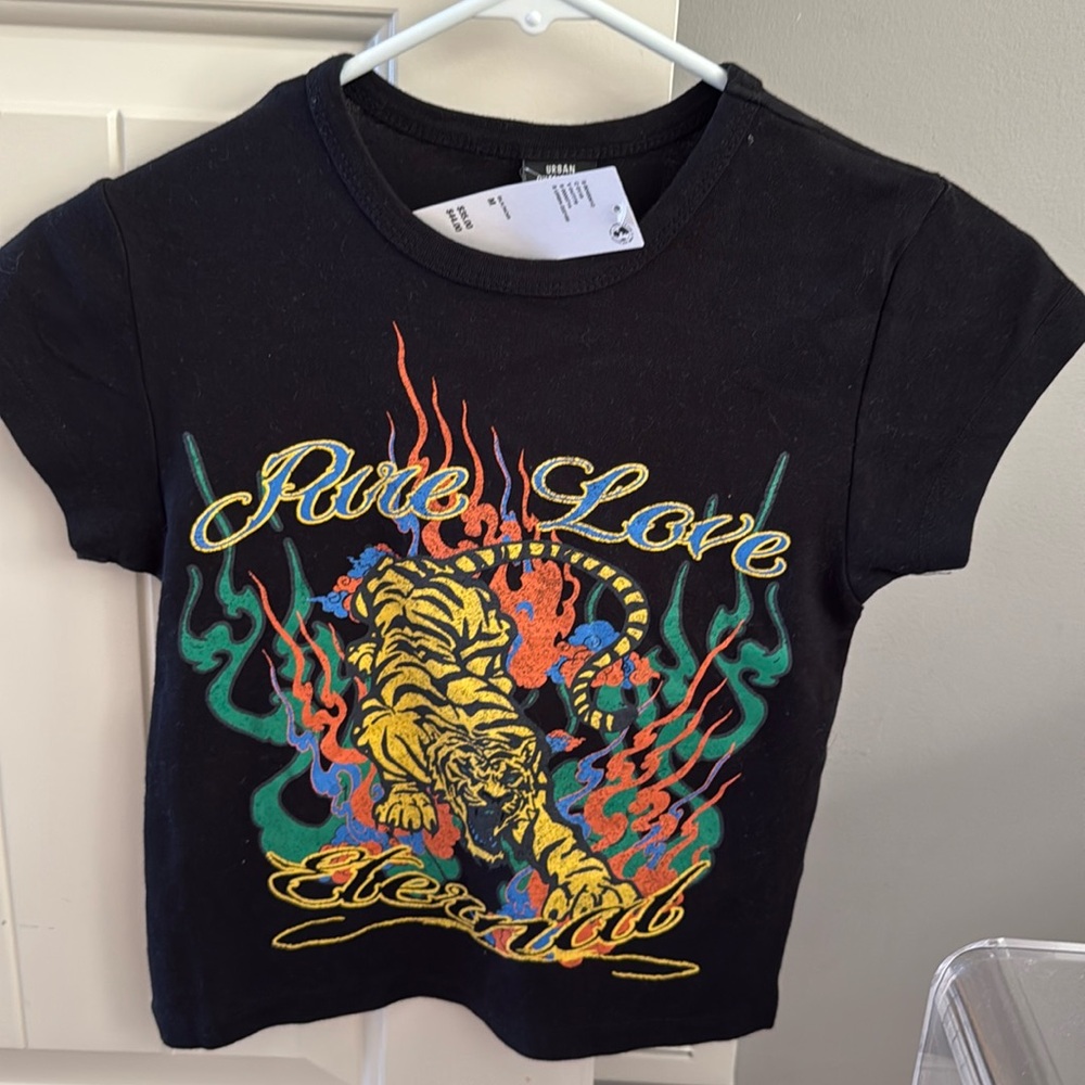 NWT urban outfitters tshirt size M